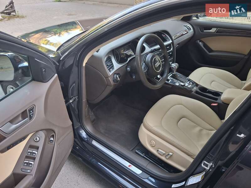 Седан Audi A4 2015 в Каменец-Подольском