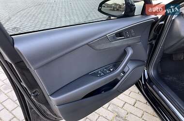 Седан Audi A4 2019 в 