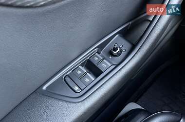 Седан Audi A4 2019 в 