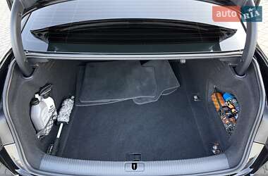Седан Audi A4 2019 в 