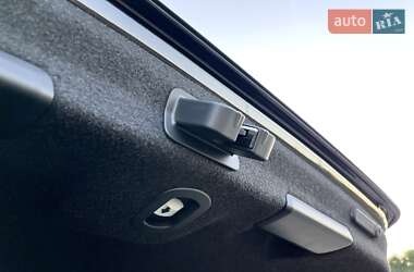 Седан Audi A4 2019 в 