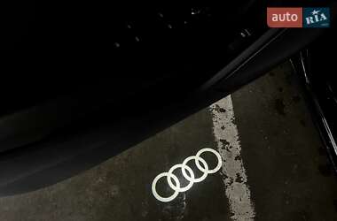 Седан Audi A4 2019 в 