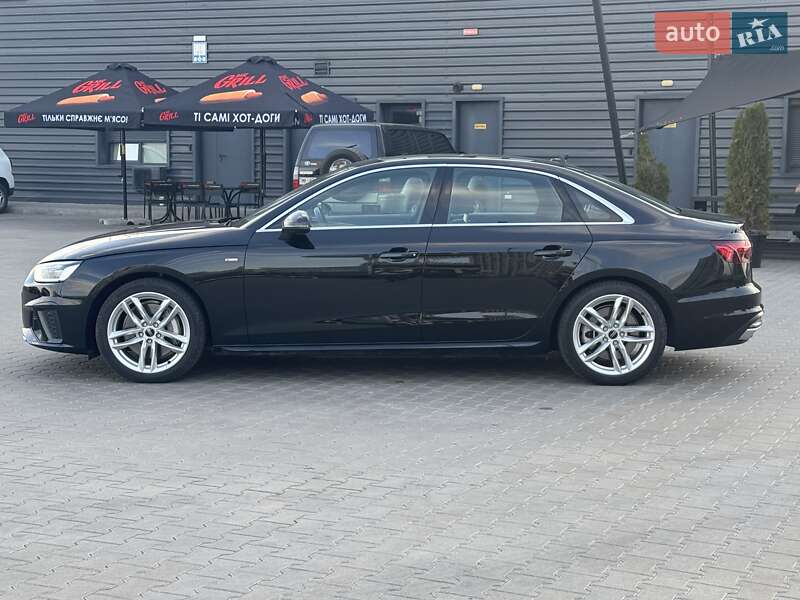 Седан Audi A4 2023 в Киеве