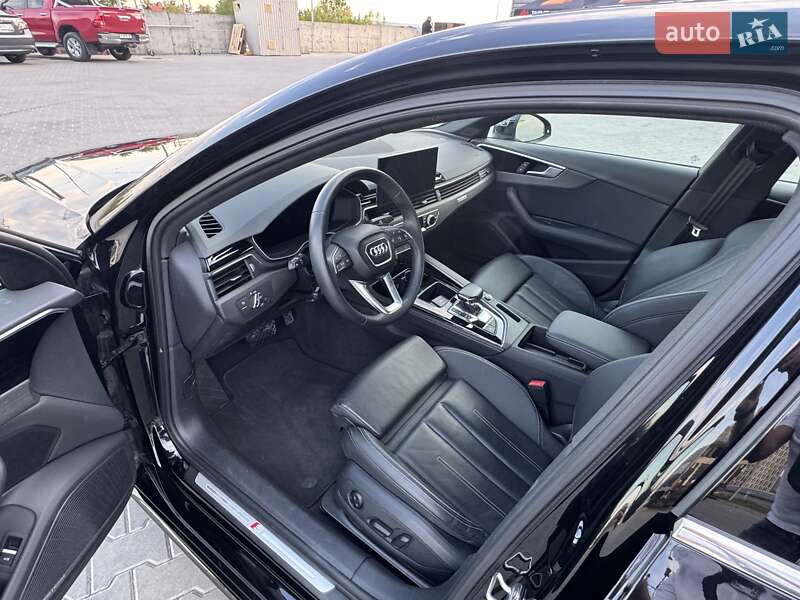 Седан Audi A4 2023 в Киеве