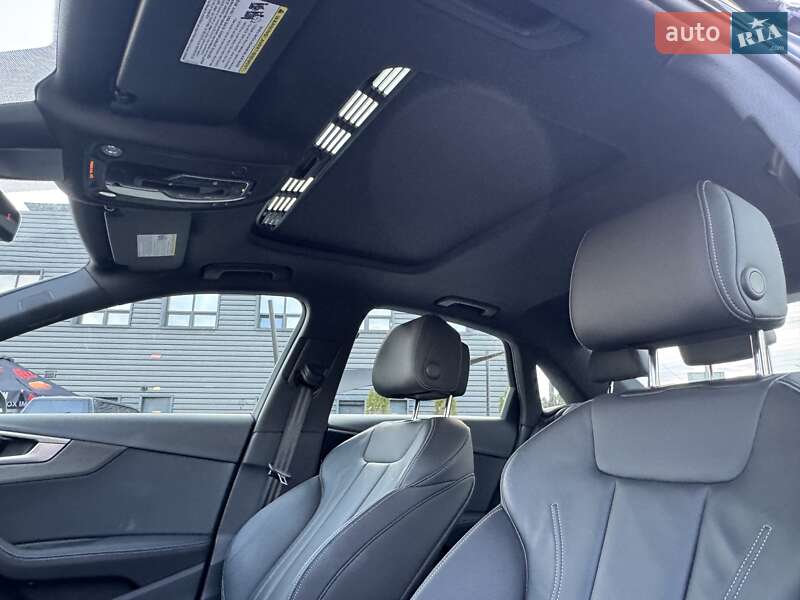 Седан Audi A4 2023 в Киеве