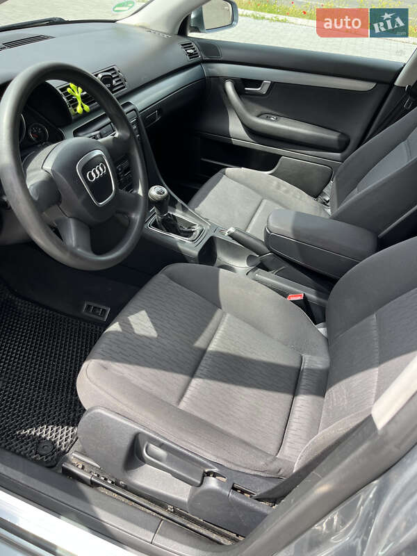 Универсал Audi A4 2005 в Киеве
