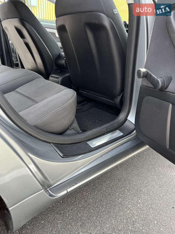 Универсал Audi A4 2005 в Киеве