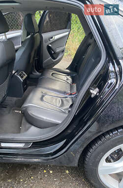 Седан Audi A4 2011 в 