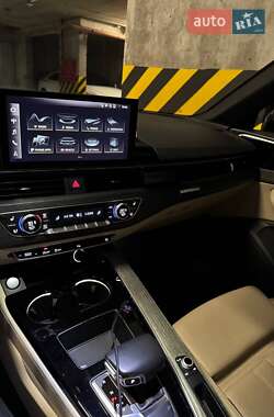 Седан Audi A4 2020 в 