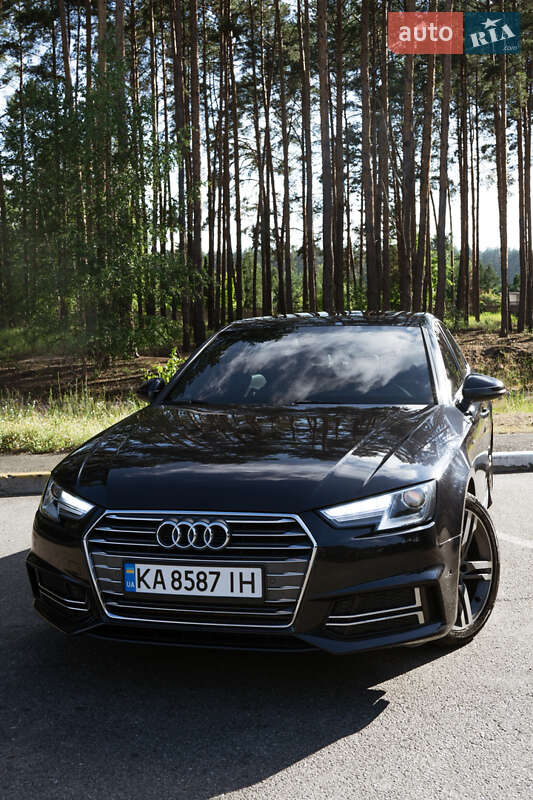 Седан Audi A4 2018 в 