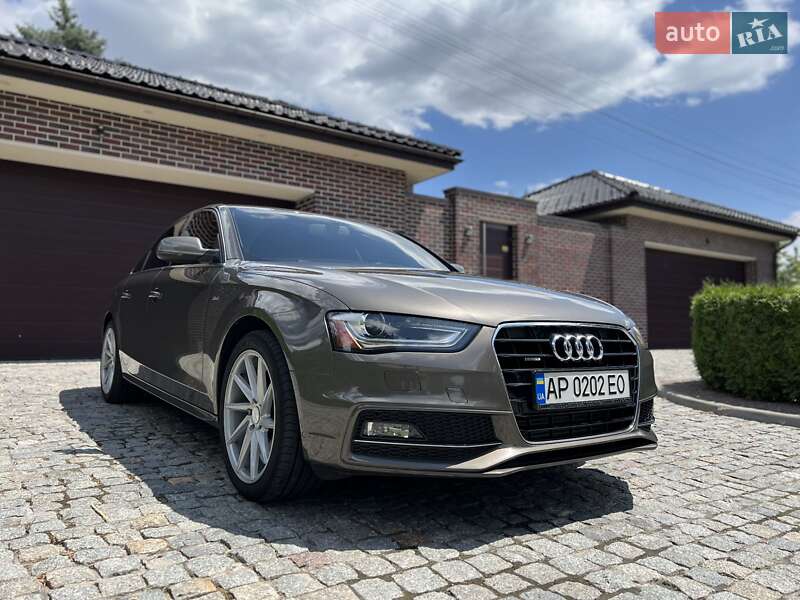 Седан Audi A4 2014 в Днепре