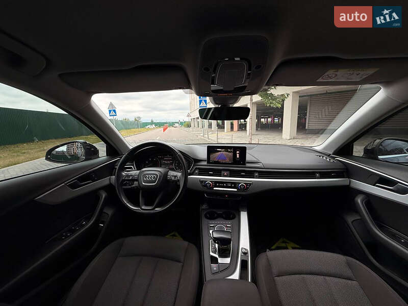 Универсал Audi A4 2017 в Киеве