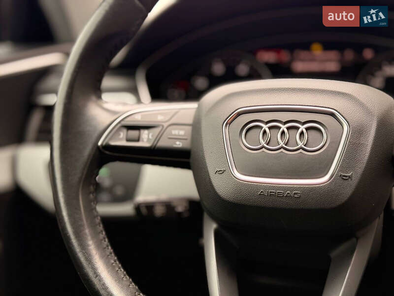 Универсал Audi A4 2017 в Киеве