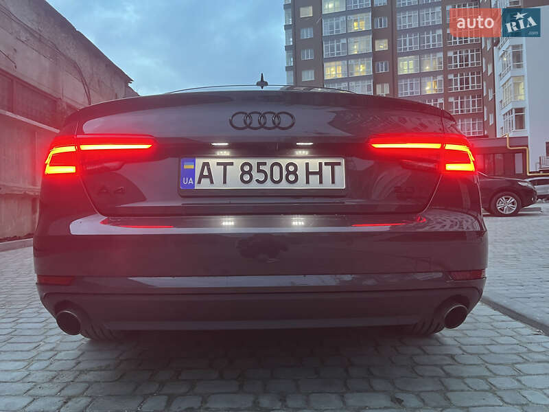 Седан Audi A4 2015 в Камені-Каширському