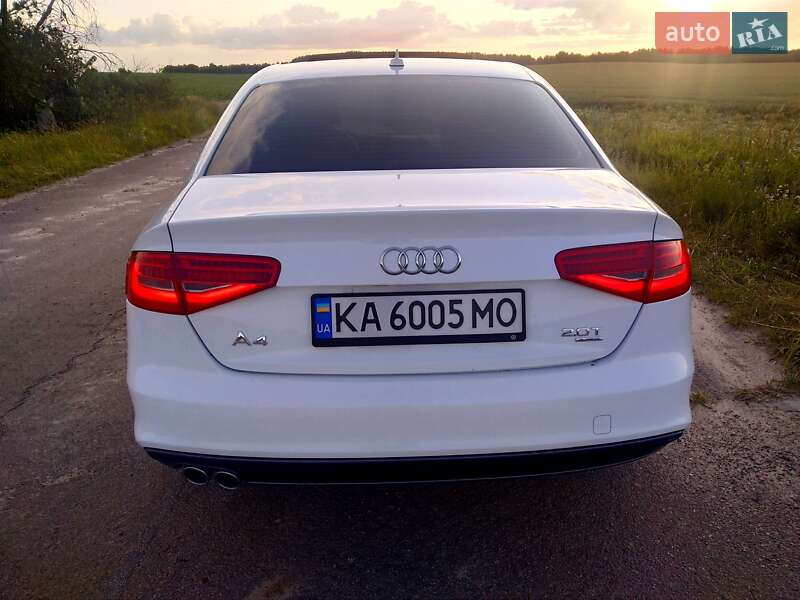 Седан Audi A4 2014 в Чернигове