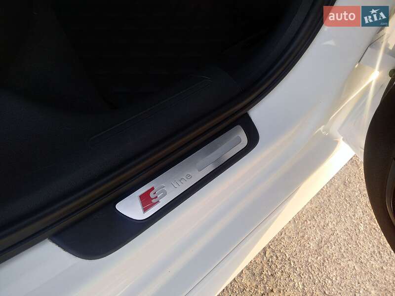 Седан Audi A4 2014 в Чернигове