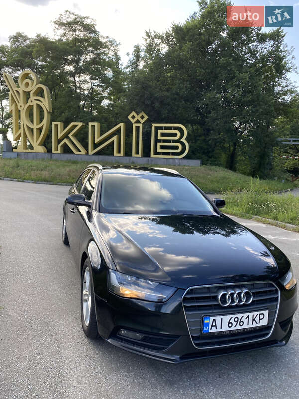Универсал Audi A4 2014 в 