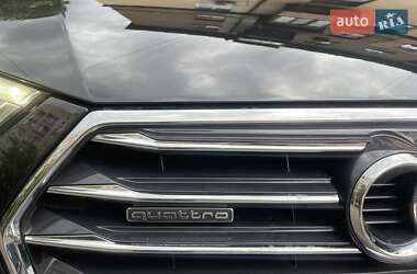 Седан Audi A4 2017 в 
