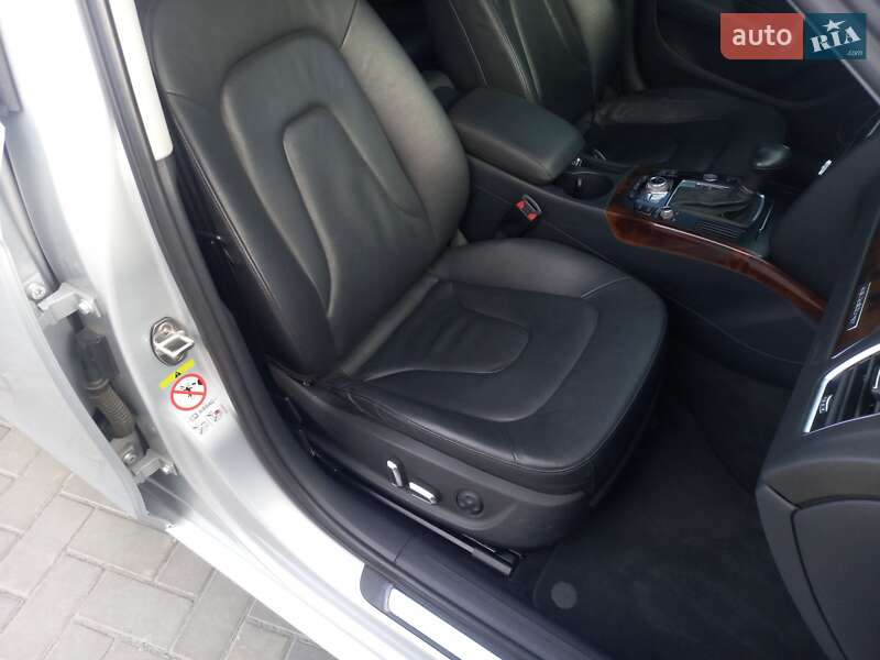 Седан Audi A4 2013 в Кременчуге