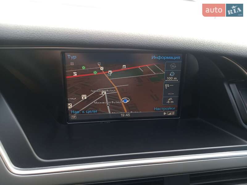 Седан Audi A4 2013 в Кременчуге