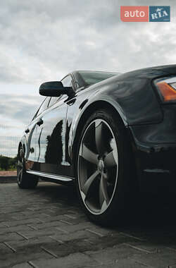 Седан Audi A4 2015 в 