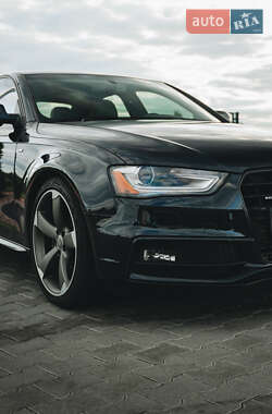 Седан Audi A4 2015 в 
