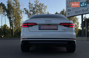 Седан Audi A4 2018 в 