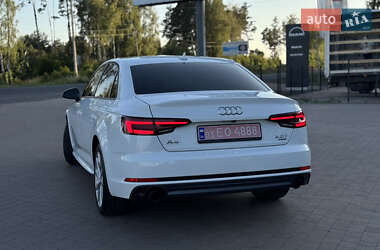 Седан Audi A4 2018 в 
