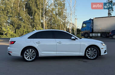Седан Audi A4 2018 в 