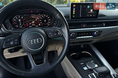 Седан Audi A4 2018 в 