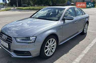 Седан Audi A4 2015 в 