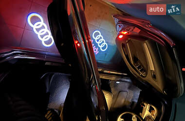 Седан Audi A4 2015 в 