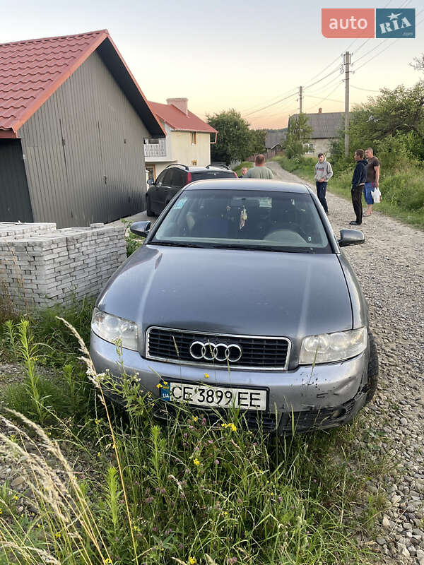 Седан Audi A4 2000 в 