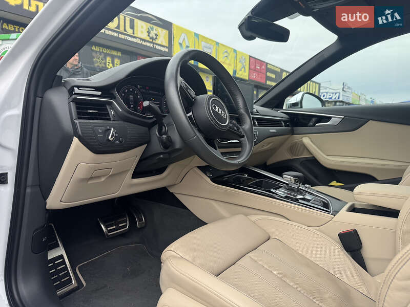 Седан Audi A4 2019 в Киеве