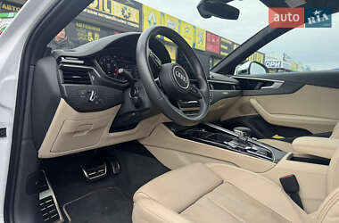 Седан Audi A4 2019 в 