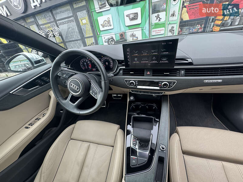 Седан Audi A4 2019 в Киеве