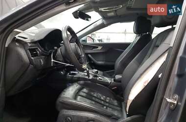 Седан Audi A4 2018 в 