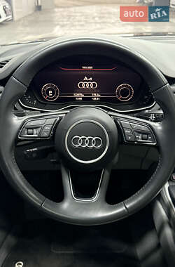 Седан Audi A4 2018 в 