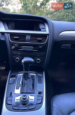 Седан Audi A4 2015 в 
