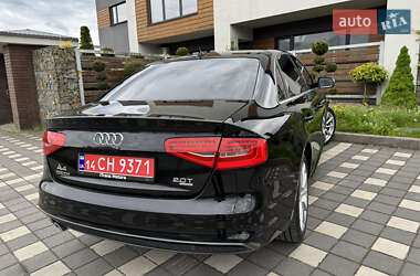 Седан Audi A4 2015 в 
