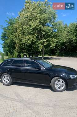 Универсал Audi A4 2012 в 