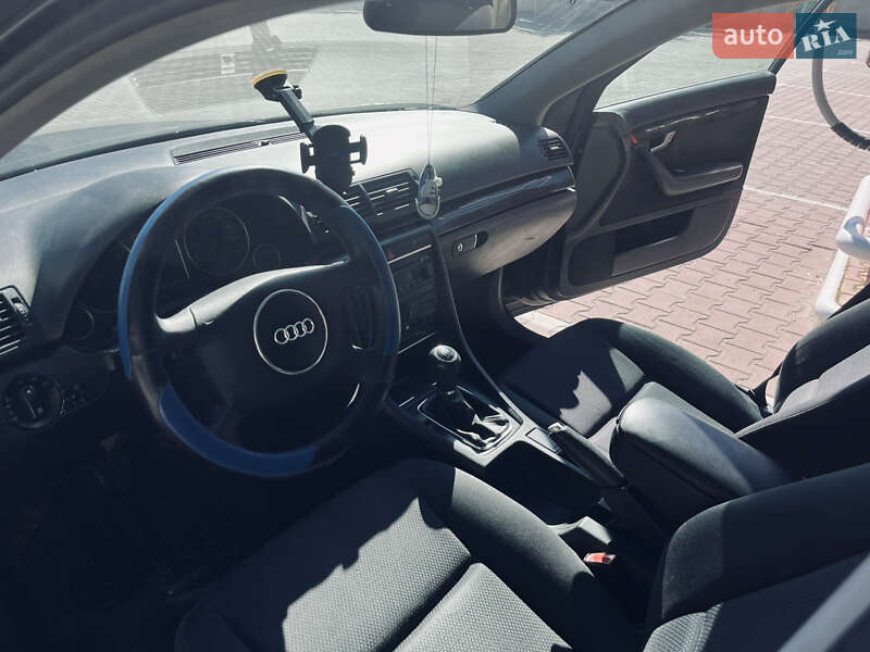 Седан Audi A4 2001 в Виннице