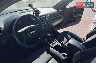 Седан Audi A4 2001 в 