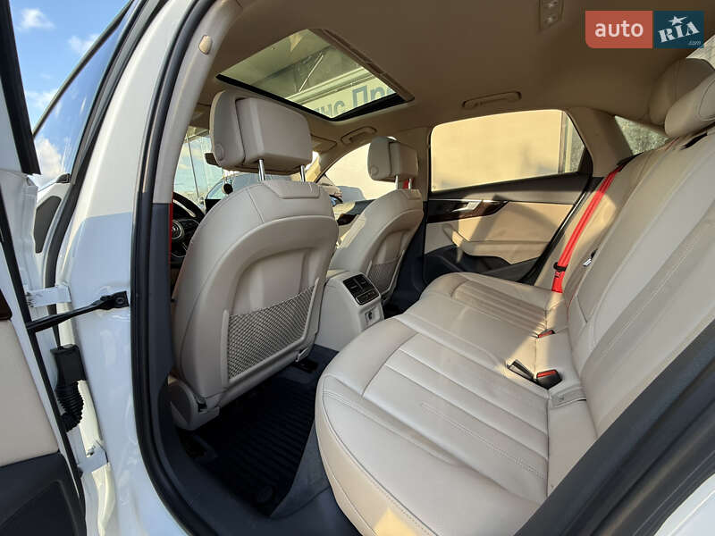 Седан Audi A4 2019 в Ивано-Франковске