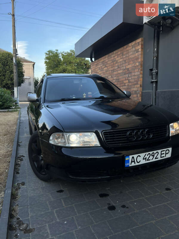 Универсал Audi A4 1997 в Ратным