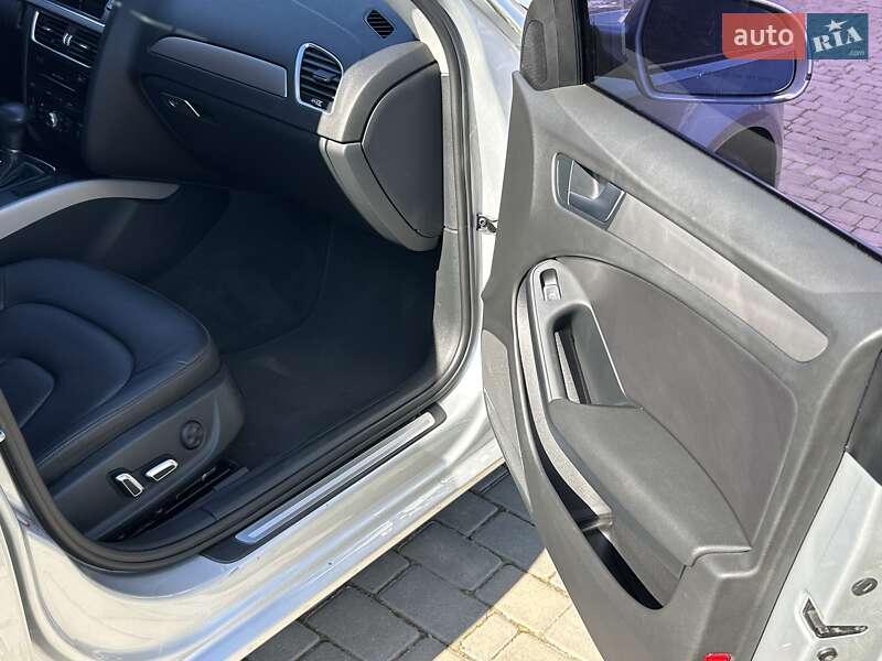 Седан Audi A4 2014 в Черноморске