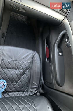 Седан Audi A4 2001 в 
