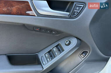 Седан Audi A4 2012 в 