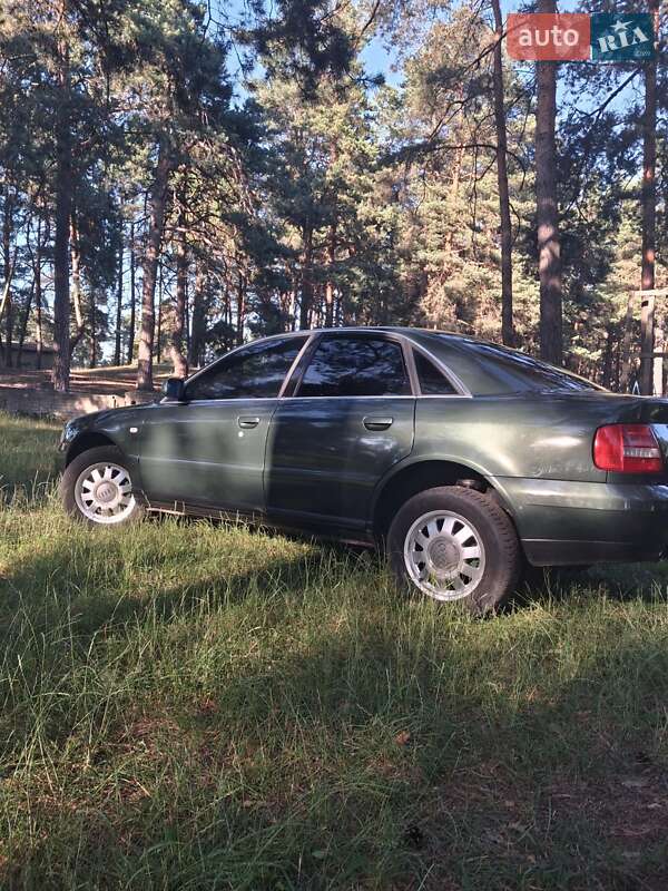 Седан Audi A4 2000 в Луцке