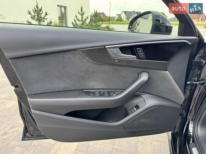 Универсал Audi A4 2019 в Луцке